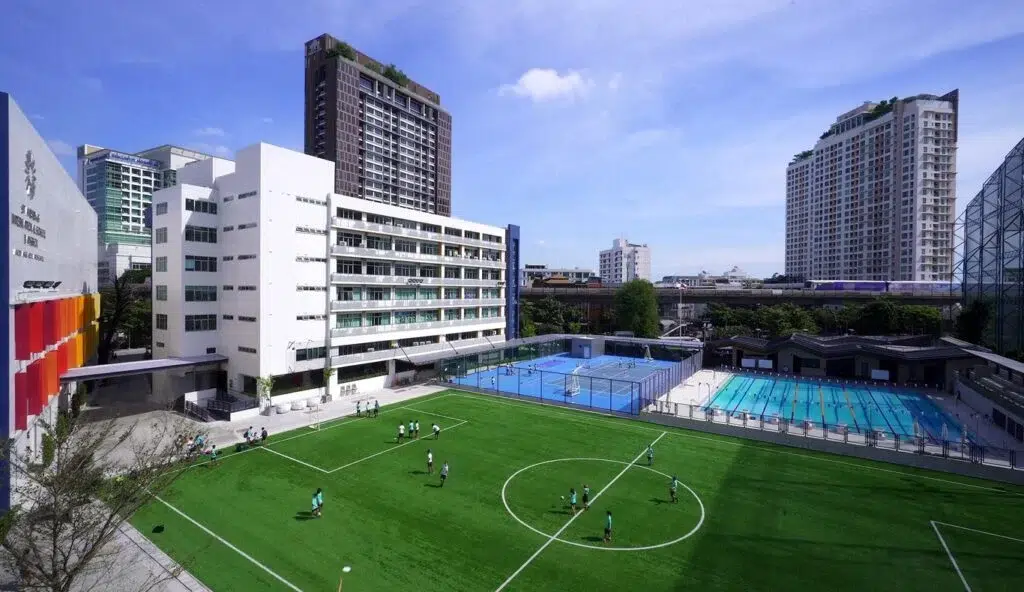 http://schoolinterthailand.com/Popular International Schools